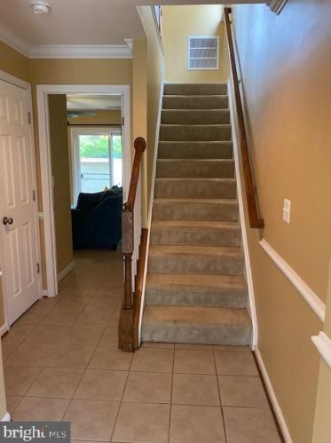15627 John Diskin Cir, Woodbridge VA  22191-6534 exterior