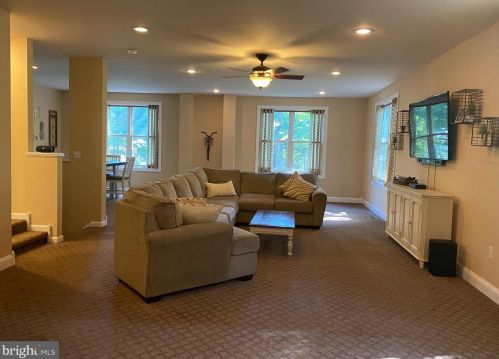 6305 Ridge Top Ct, Spotsylvania VA  22553-1611 exterior