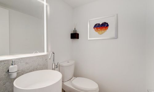 134 Harbor Cir, Delray Beach FL  33483-8005 exterior