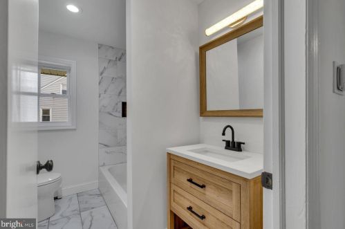 193 Woodland Ave, Trenton NJ  08638-2522 exterior