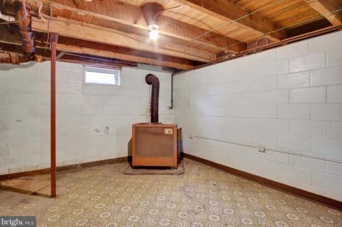 316 Kendale Rd, Red Lion PA  17356-9633 exterior