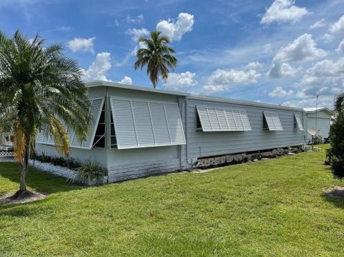 4 Topaz Ln, Naples FL  34112-6267 exterior