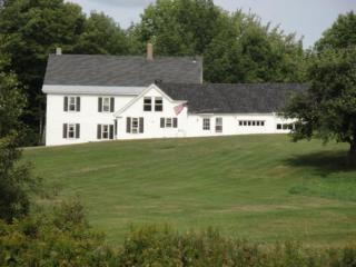 249 Baptist Rd, Canterbury NH  03224-2535 exterior