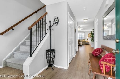 305 Carnation Dr, Bricktown, NJ 08724-0722