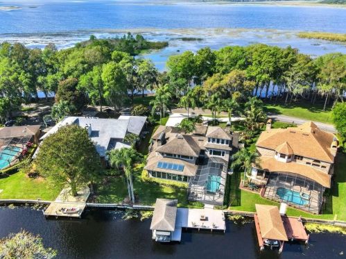 1441 Riviera Dr, Kissimmee FL 34744-6647 exterior