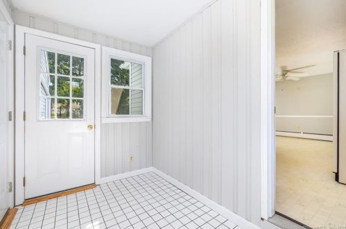 76 Jacqueline Dr, Bristol, CT 06010-3312