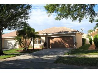 17453 19th St, Hollywood, FL 33029-5535
