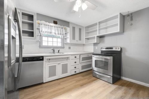233 Francis St, New Britain, CT 06053-3120
