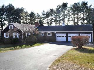 4 Silver Mine Acres, Collinsville, CT 06019-2025