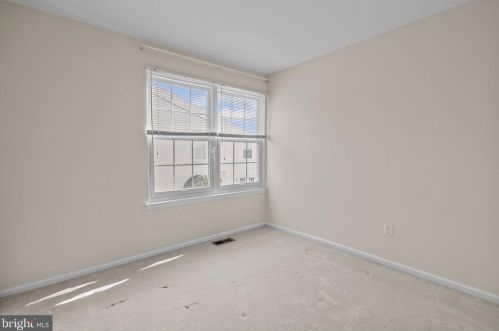 51 Portsmouth Ct, Southampton PA 18966-2620 exterior