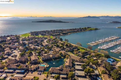 55 Bayside Ct, Richmond CA  94804-7443 exterior