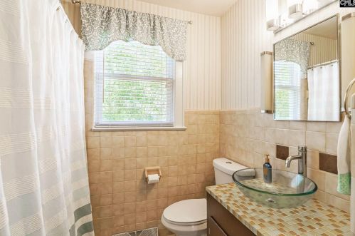 115 Hook Ave, Cayce-West Columbia SC 29169-5333 exterior