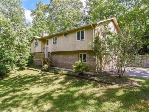 61 Antoinette Ln, Fairview, NC 28730-9768