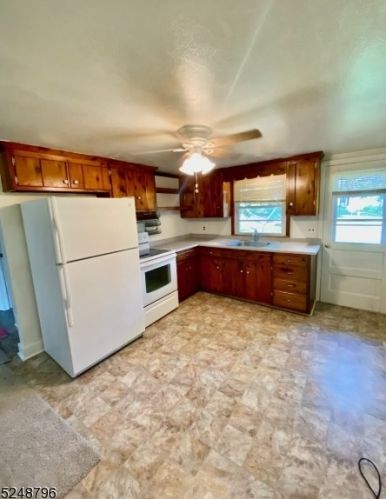 33 Rocktown Hill Rd, East Amwell Township, NJ 08551-1233