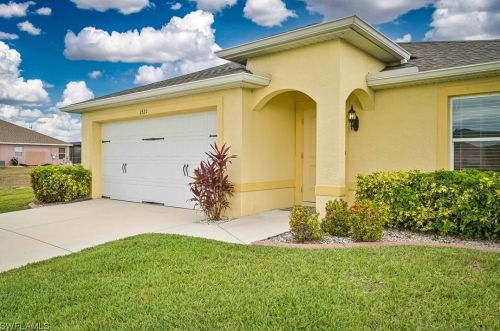 1521 30th St, Cape Coral, FL 33914-8223