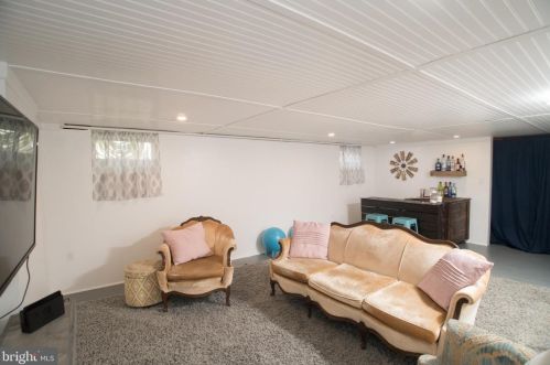 322 Hurst St, Norristown PA  19405-1539 exterior