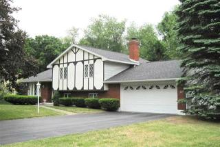 7 Laurel Dr, Albany, NY 12211-1617