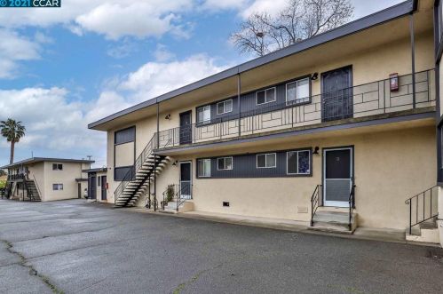 366 45 St, Oakland CA 94609-2259 exterior