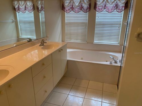 336 Fernhill Dr, De Bary FL  32713-4519 exterior