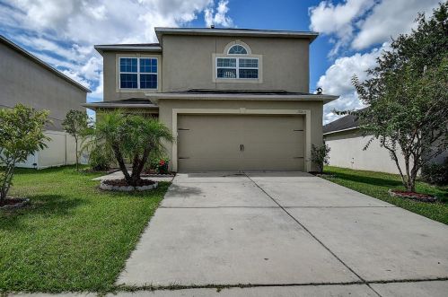 13215 Waterford Castle Dr, Dade City FL  33525-5213 exterior