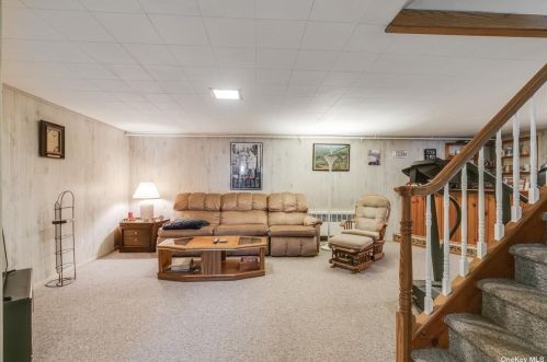 55 Spruce Ave, Bethpage NY  11714-1328 exterior