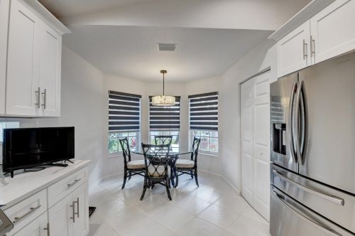 11652 Castellon Ct, Boynton Beach FL  33437-4085 exterior