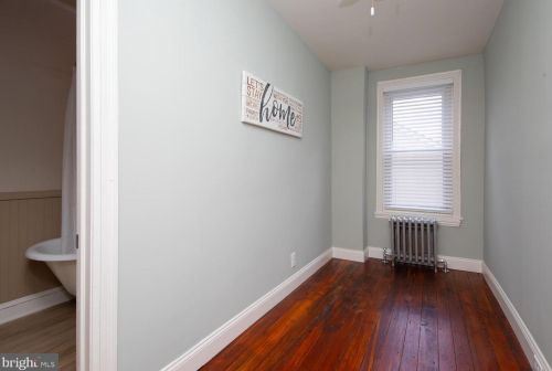 28 Manheim St, Philadelphia PA  19144-2943 exterior