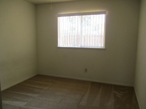 2214 Park Pl Ct, Los Banos CA 93635-5414 exterior