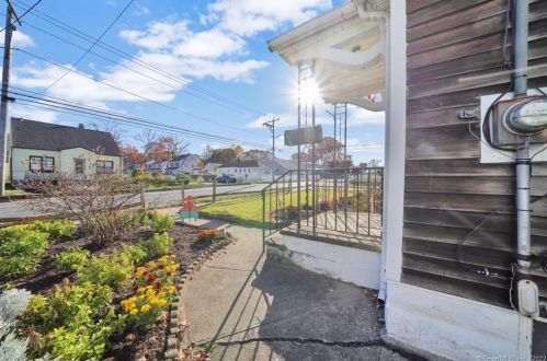 150 Summit St, Bridgeport CT  06606-4839 exterior