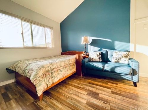 869 Coriander Dr, Torrance CA 90502-3020 exterior