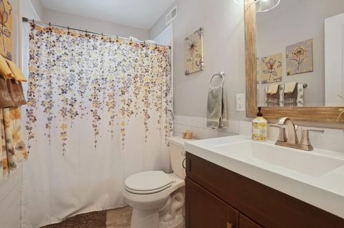 10364 Newton Way, Rancho Cordova CA  95670-2052 exterior