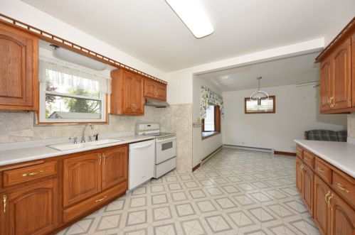 1519 55, Milwaukee WI 53214-5243 exterior