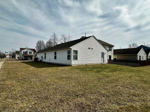 2133 Hierarch Ct, Darbydale OH  43123-1399 exterior