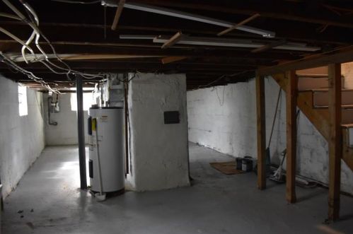 502 Walnut St, Pittsburgh PA  15210-2103 exterior