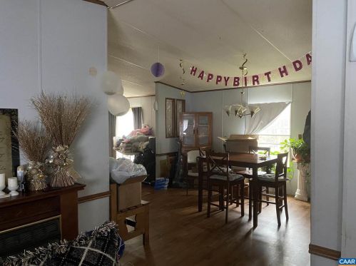 3173 Mountain Hill Rd, Bybee, VA 22963-5314
