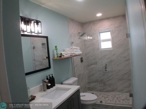 516 4 Ter, Cape Coral FL  33909-0020 exterior