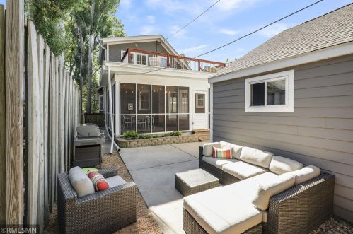 5236 Washburn Ave, Minneapolis MN  55410-2443 exterior