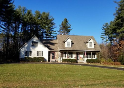 10 Doe Run, Fortsville, NY 12831-1065