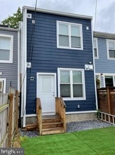 607 18th St, Washington, DC 20002-4621