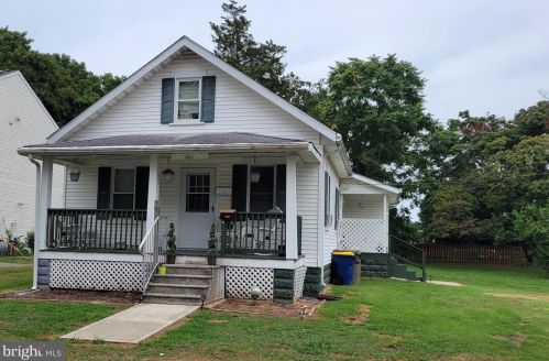 401 Pierce St, Slaughter Beach, DE 19963-2510