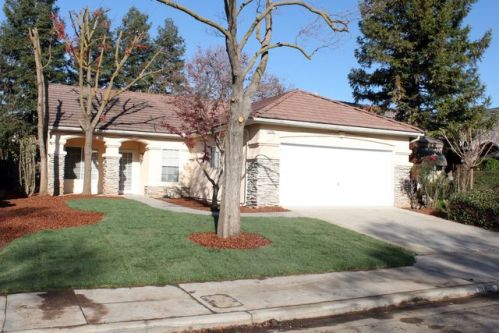10345 Baird Ave, Fresno, CA 93730-4712