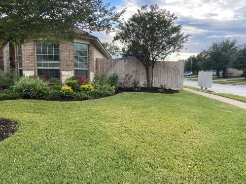 8755 Auburn Mane Dr, Tomball, TX 77375-7203