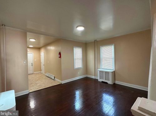 7521 River Rd, Camden NJ  08110-3422 exterior