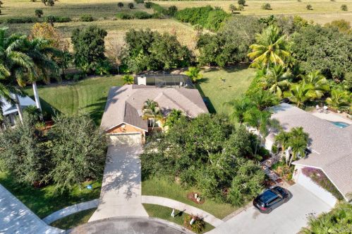 5486 5th Ln, Vero Beach, FL 32968-1047