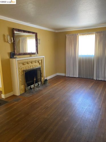 6035 Holway St, Oakland CA  94621-4137 exterior