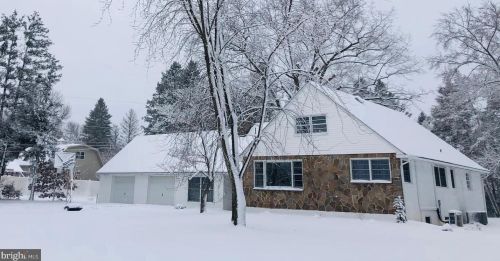 425 Greenwood Rd, Kennett Sq, PA 19348-1822