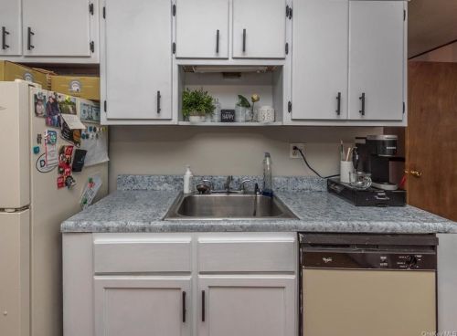 40 Scott Dr, Middletown NY  10941-1133 exterior