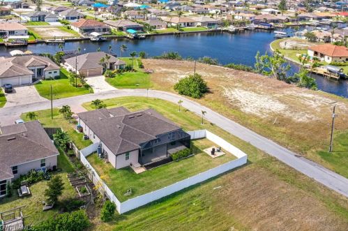 3411 4th St, Cape Coral FL  33993-0056 exterior