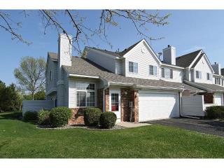 1929 Ruby Ct, Saint Paul, MN 55122-2175