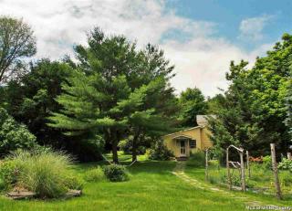 389 Saugerties Rd, West Saugerties, NY 12477-3149